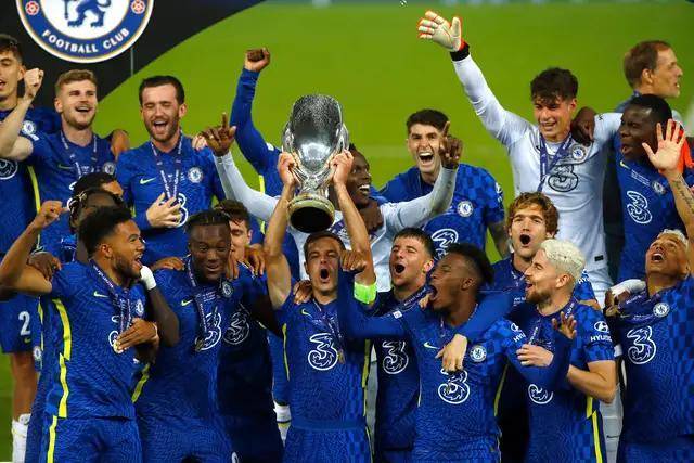 李荣培三年常规合同续约天津 升任球队副队长